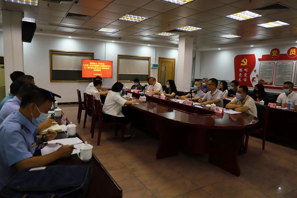 挂网---城建委的执法检查图1.jpg
