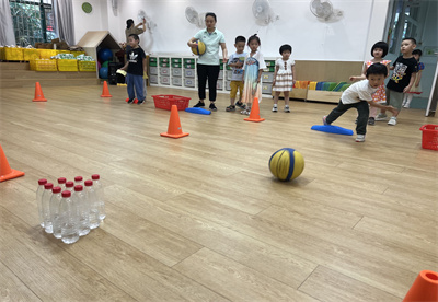 保龄球游戏.jpg