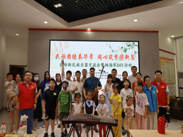 乐器演奏合影(1).jpg