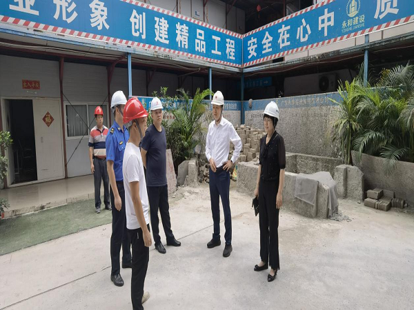 区领导到大塘街督导防御“苏拉”台风相关工作部署.png