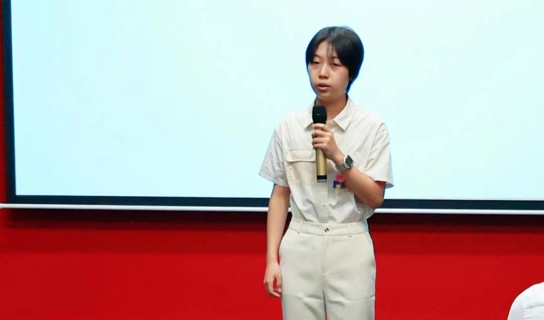 林晗照.jpg