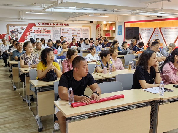 科普讲座照片1.jpg